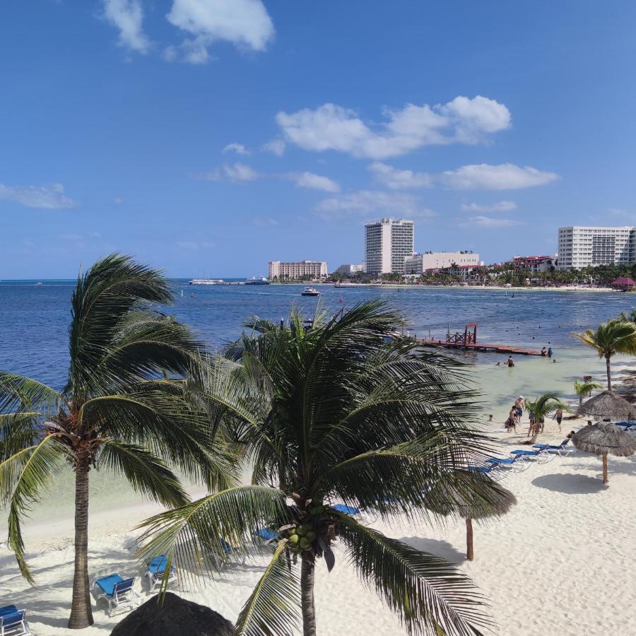 Bella Beach Condo Vacation 2 Bedrooms Канкун Екстер'єр фото