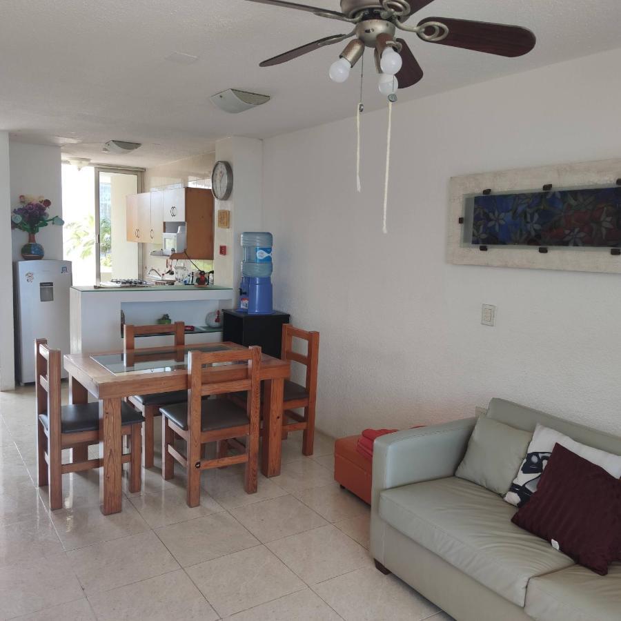 Bella Beach Condo Vacation 2 Bedrooms Канкун Екстер'єр фото